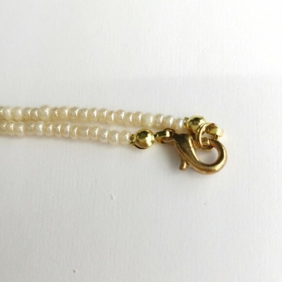 Vintage Czech Abstract Cream Pearl Necklace in Gold Tone - Picture 4 of 7